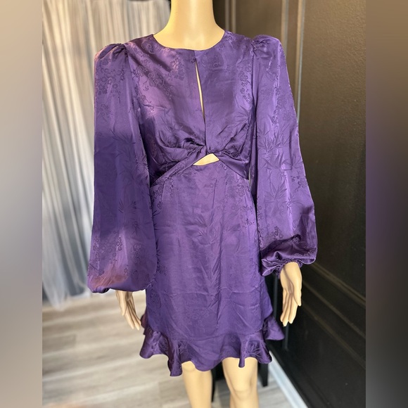 ASTR the label Long Sleeve Purple Dress with Cut-Out Design - Picture 1 of 8